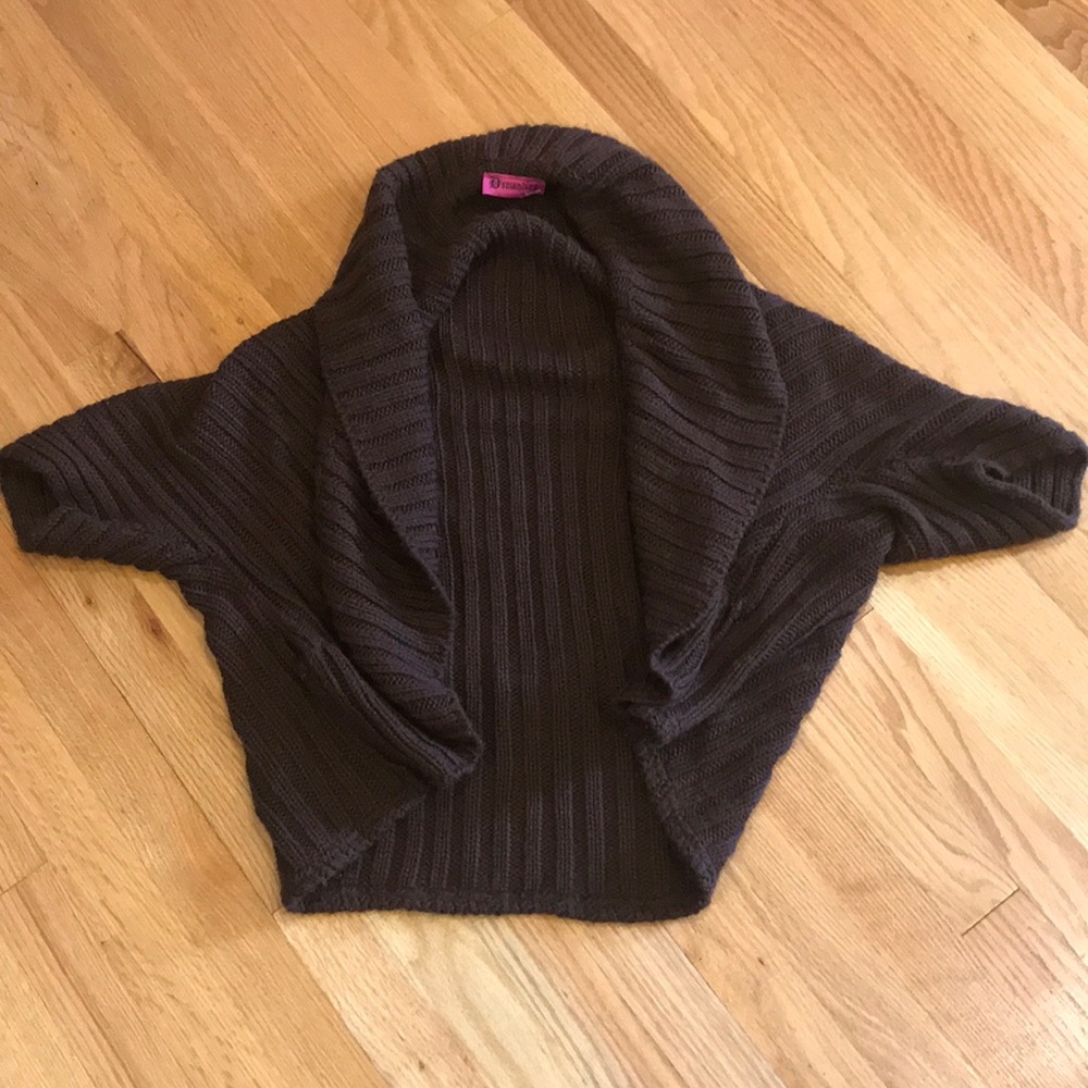 ❌⭕️DONATED⭕️❌Super Soft BROWN Shrug Sweater M